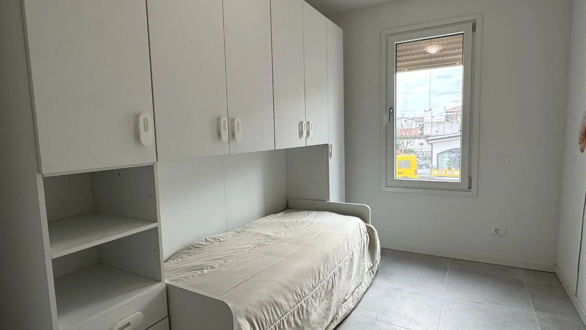 The Lake Breeze - Residence With Pool Peschiera del Garda Apartment