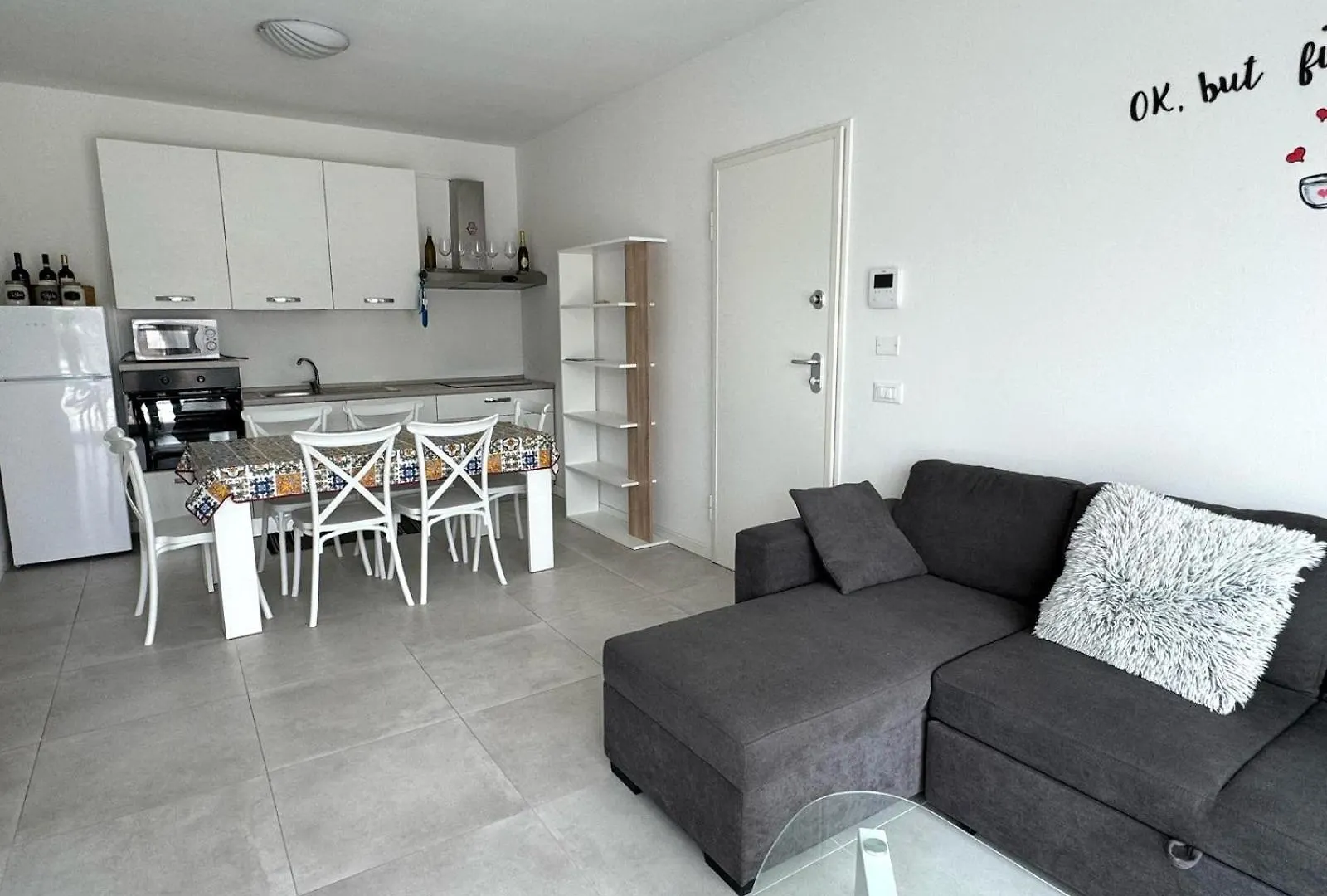 The Lake Breeze - Residence With Pool Peschiera del Garda Italy